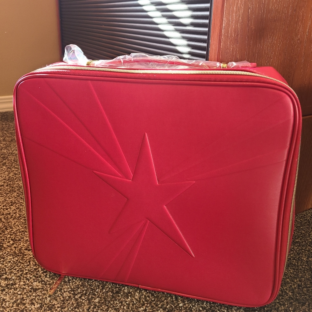 FREE Lancome Large make up / toiletry bag